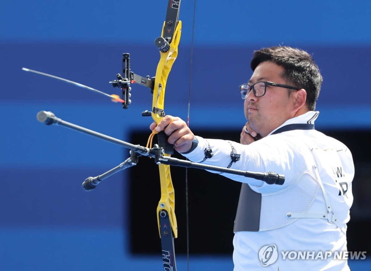 上港VS沧州雄狮：穆帅争冠拒绝掉链子 5大外援倾巢而出 武磊领衔