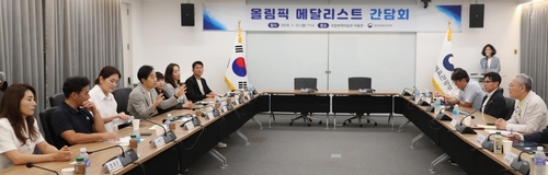 马克西复出乔治又伤！恩比德35分76人负灰熊遭五连败