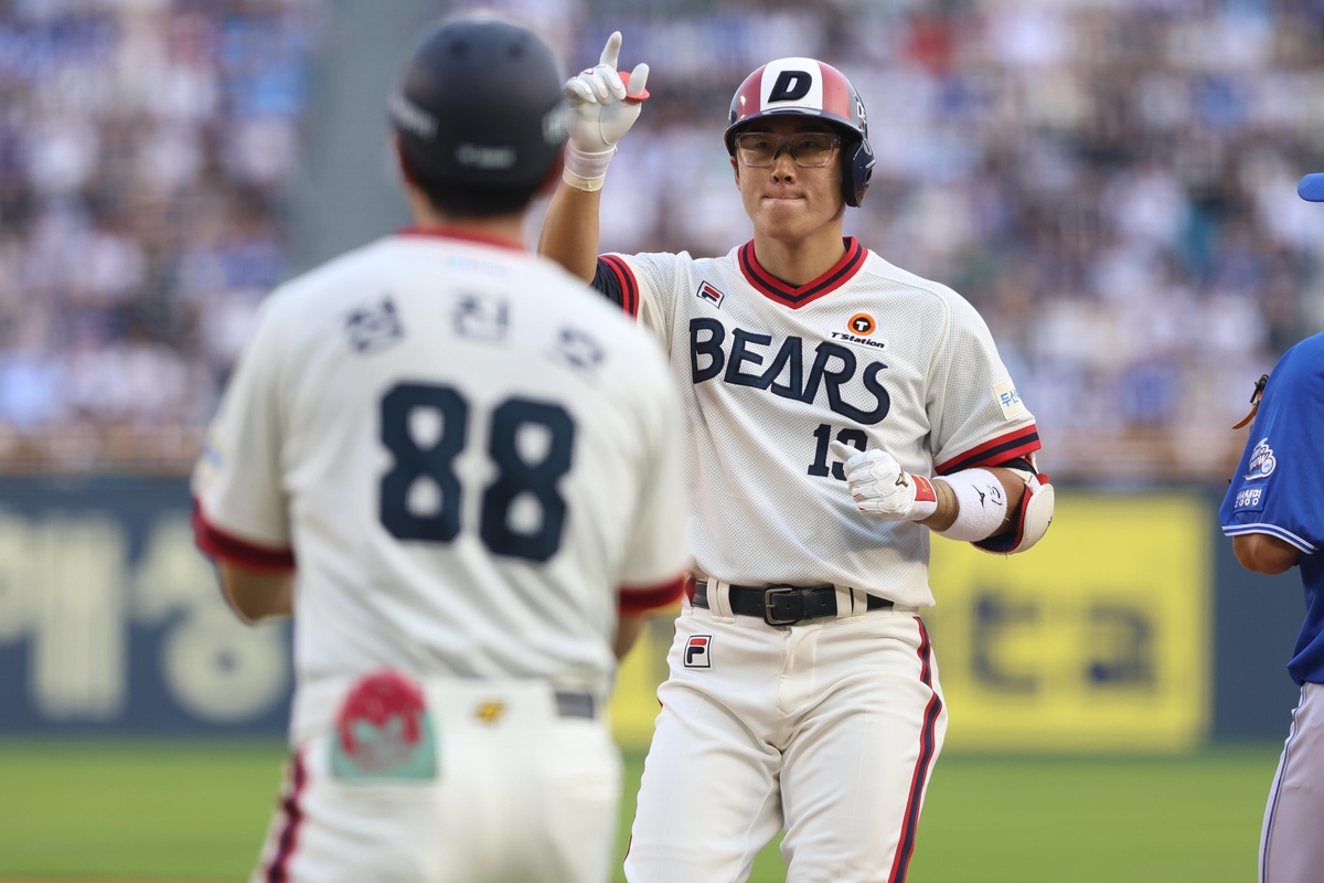 55-42！湖人爆冷压制森林狼 詹姆斯父子同台，全场欢呼