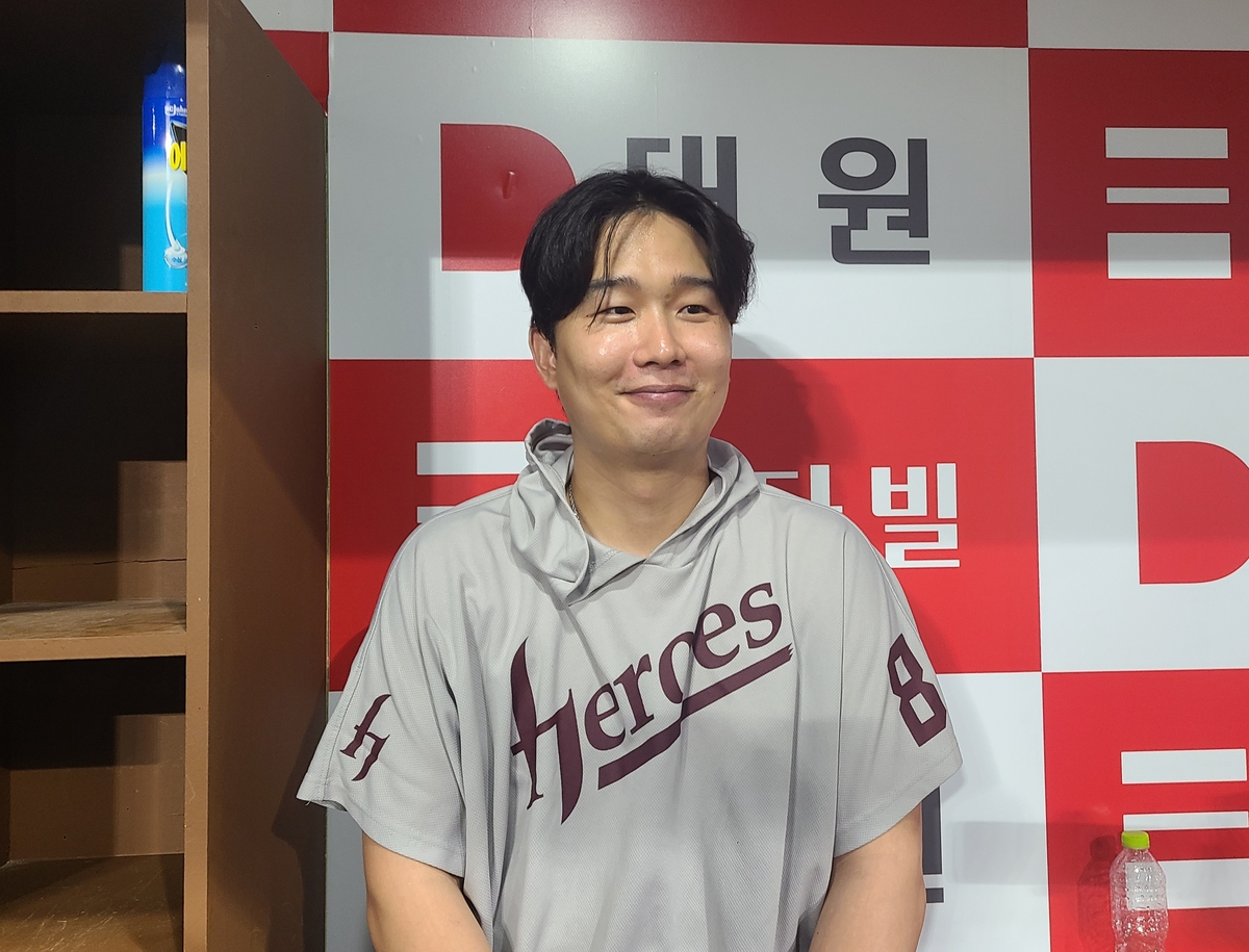 加拉斯：我认为曼联进入联赛前四可能性不大 若再输给南安普顿滕哈赫应下课