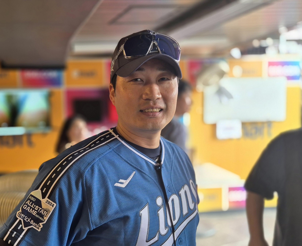 西班牙中场：莫拉塔是最好的队长 请大家停止批评他