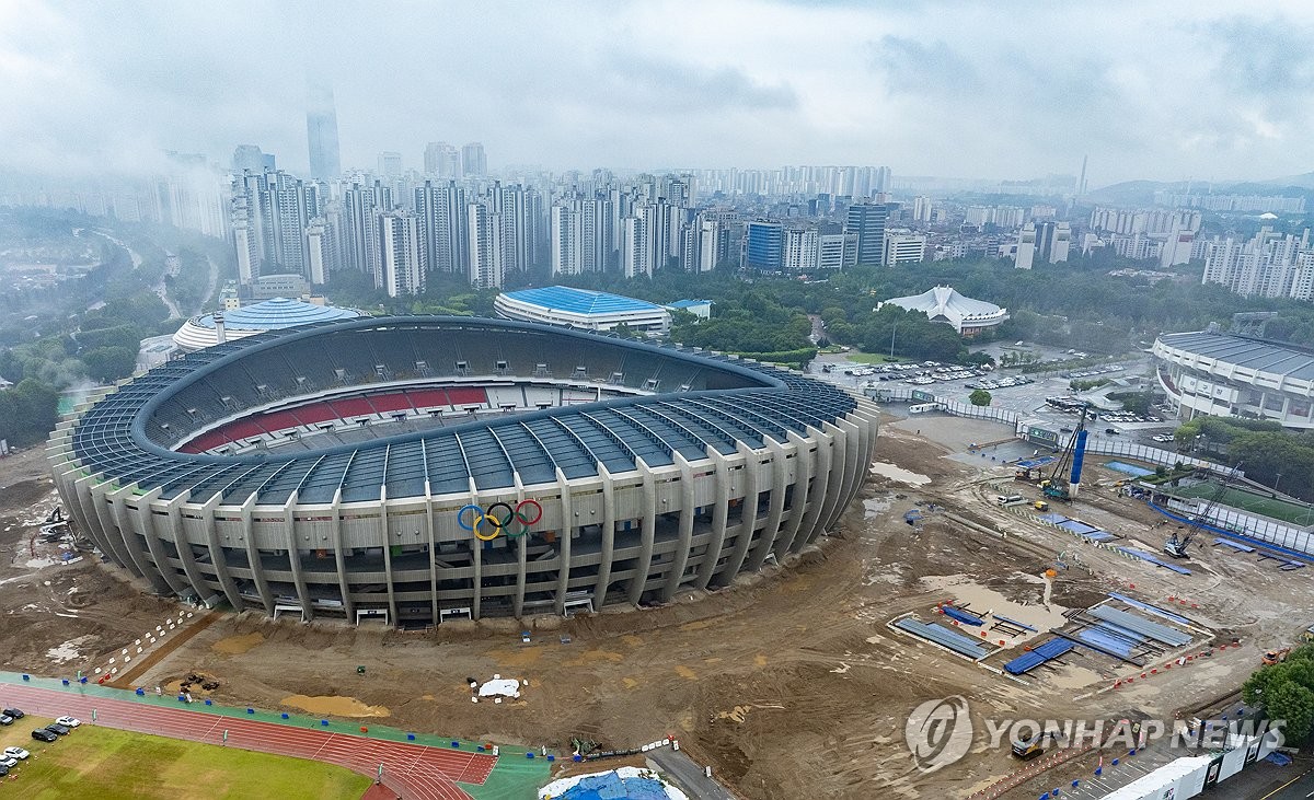 曼联2-1反超布伦特福德！第62分钟霍伊伦单刀挑射破门
